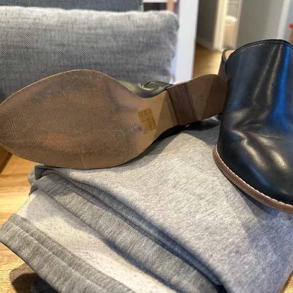 Madewell Black Leather Mules with Wooden Heel - Picture 6 of 6